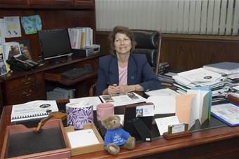 Mrs. Duntz to retire