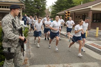 Cops hold fun run