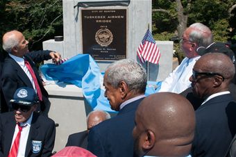 Tuskegee Airmen honored at bridge dedication